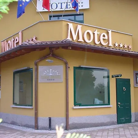 Hotel Adda 4*